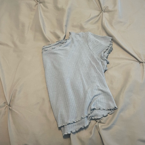 light blue t-shirt - Picture 4 of 4